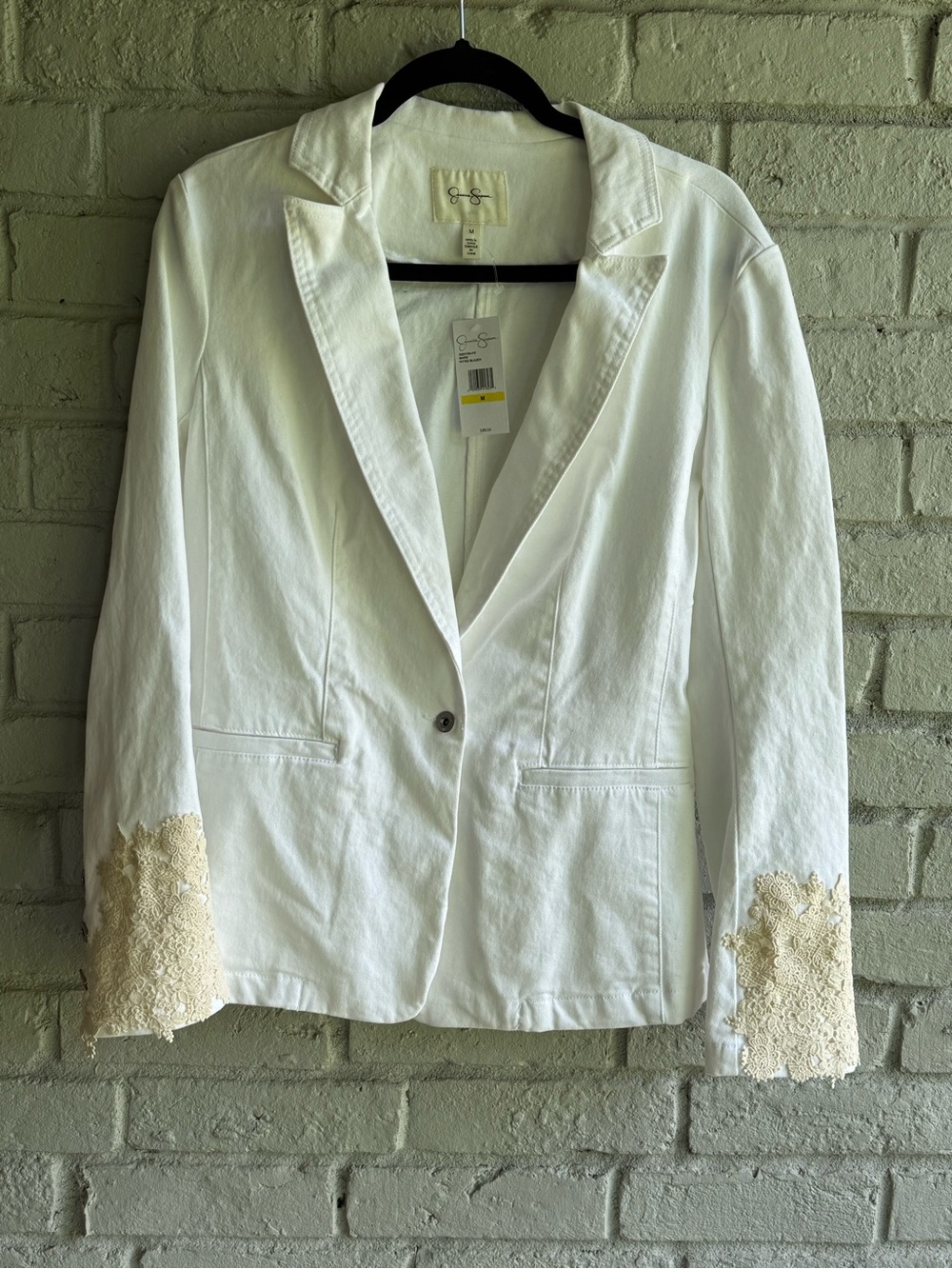 Jessica Simpson White Blazer with Cream Lace Cuffs NWT MSRP $99.50 Size M